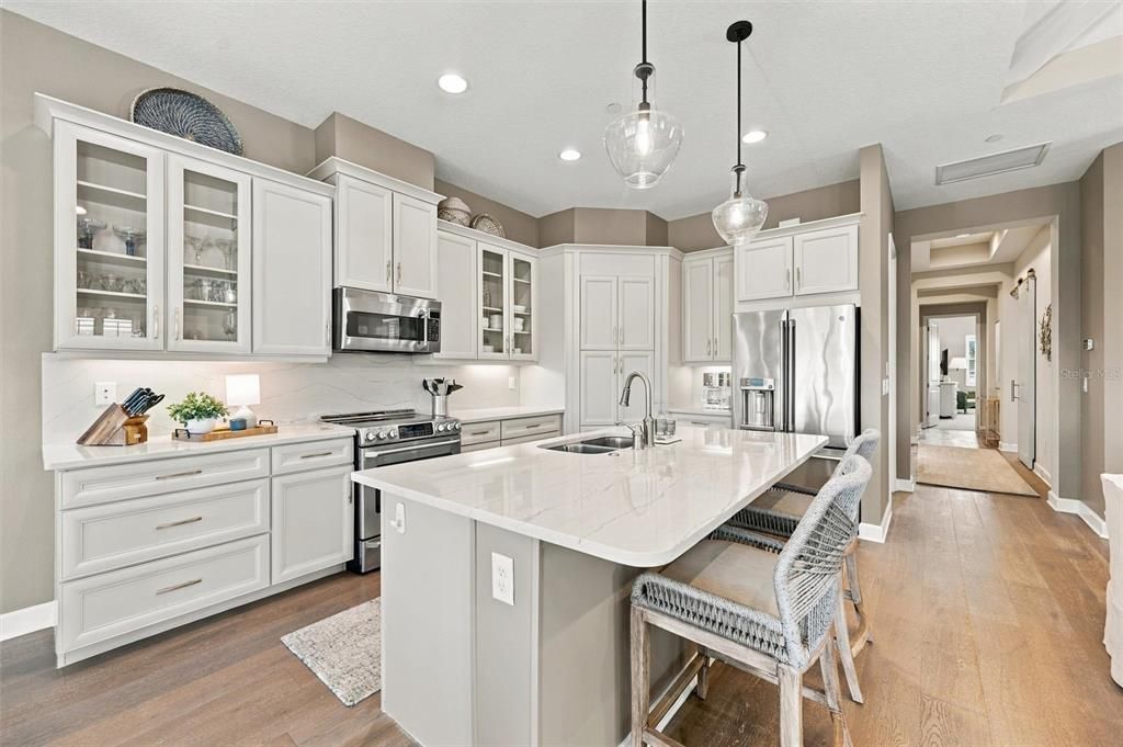 For Sale: $849,000 (2 beds, 2 baths, 1994 Square Feet)