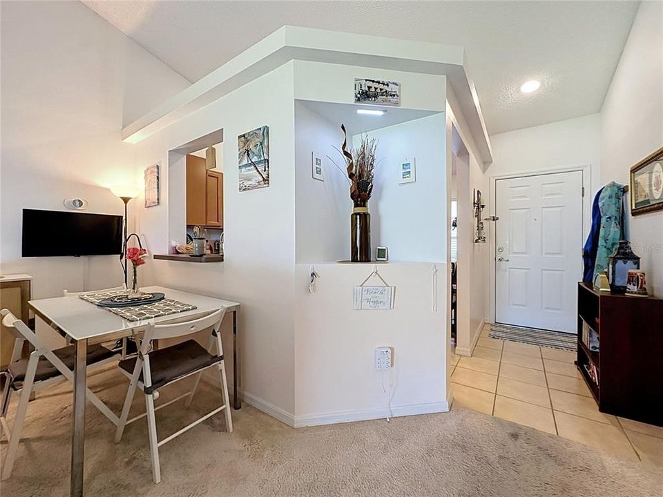 En Venta: $288,000 (3 camas, 2 baños, 1266 Pies cuadrados)