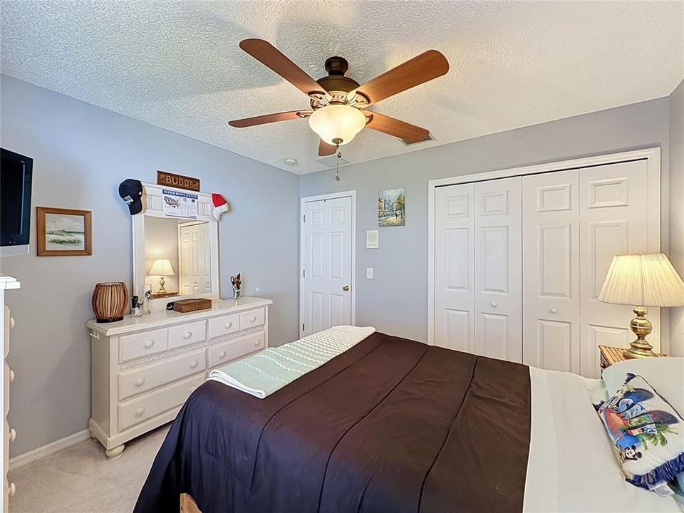 En Venta: $288,000 (3 camas, 2 baños, 1266 Pies cuadrados)