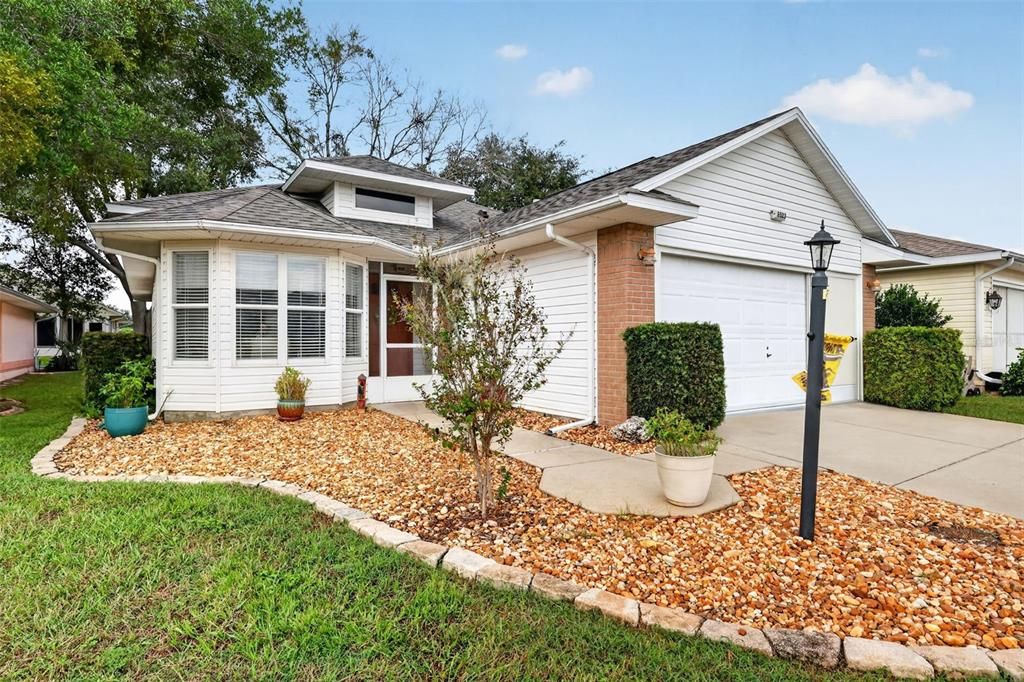 For Sale: $275,000 (3 beds, 2 baths, 1545 Square Feet)