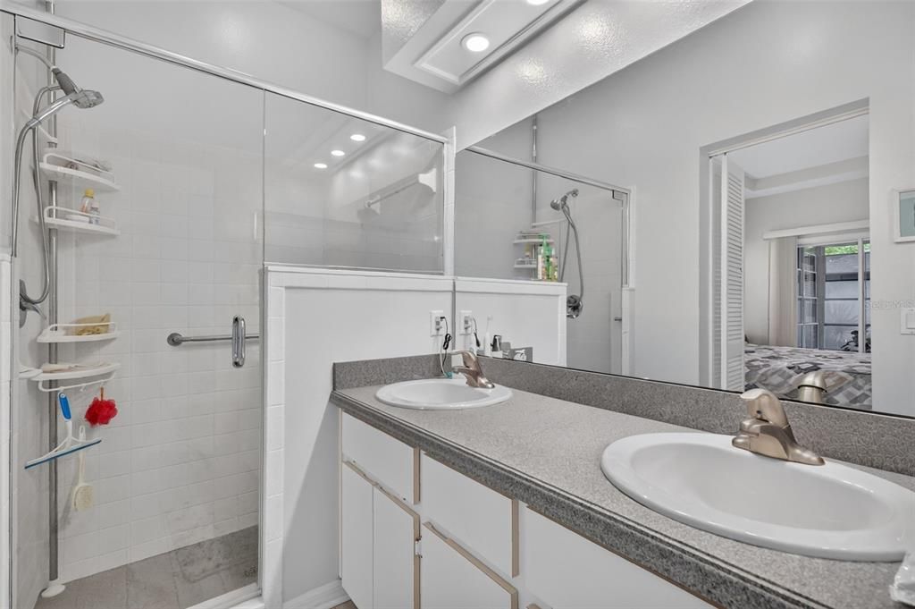 For Sale: $275,000 (3 beds, 2 baths, 1545 Square Feet)