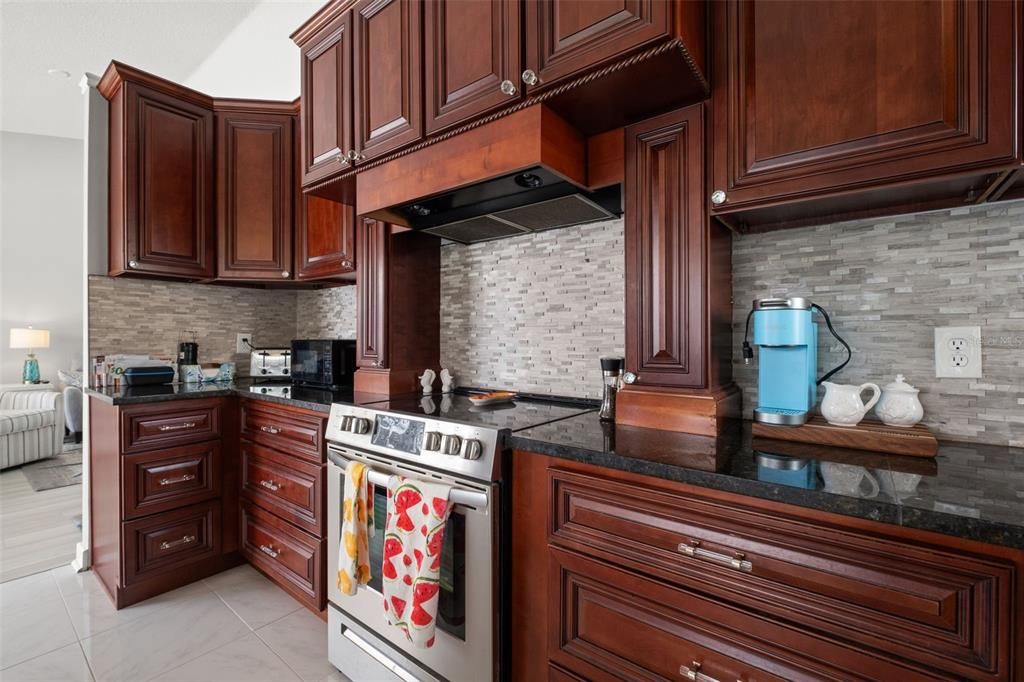 На продажу: $399,900 (3 спален, 2 ванн, 1699 Квадратных фут)