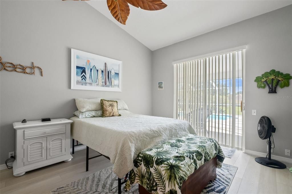 На продажу: $399,900 (3 спален, 2 ванн, 1699 Квадратных фут)