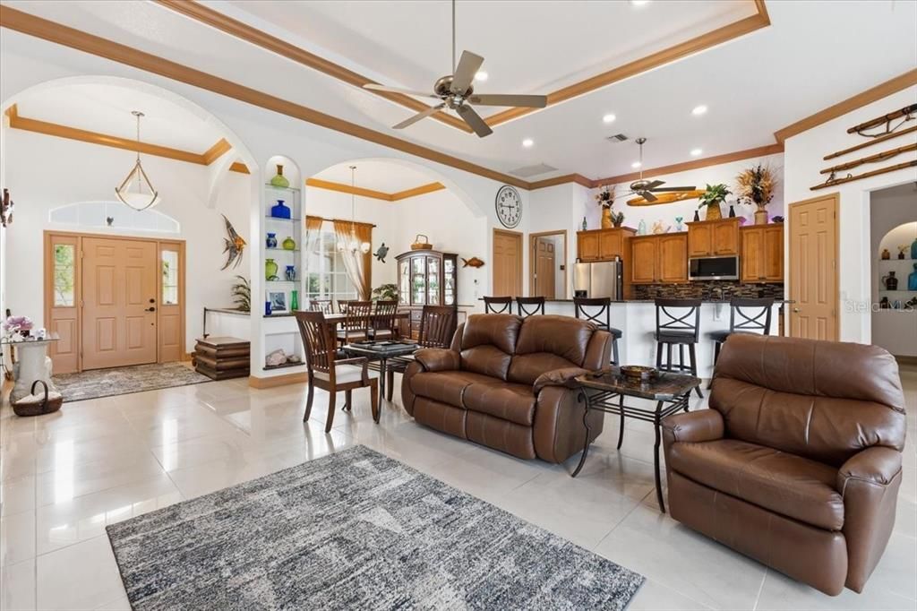 На продажу: $549,900 (3 спален, 2 ванн, 2227 Квадратных фут)