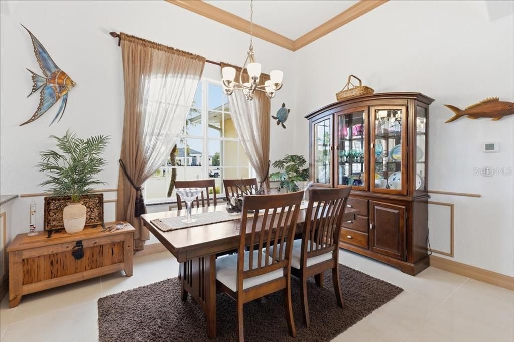 На продажу: $549,900 (3 спален, 2 ванн, 2227 Квадратных фут)