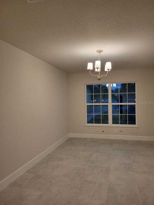 For Sale: $348,050 (4 beds, 3 baths, 2115 Square Feet)