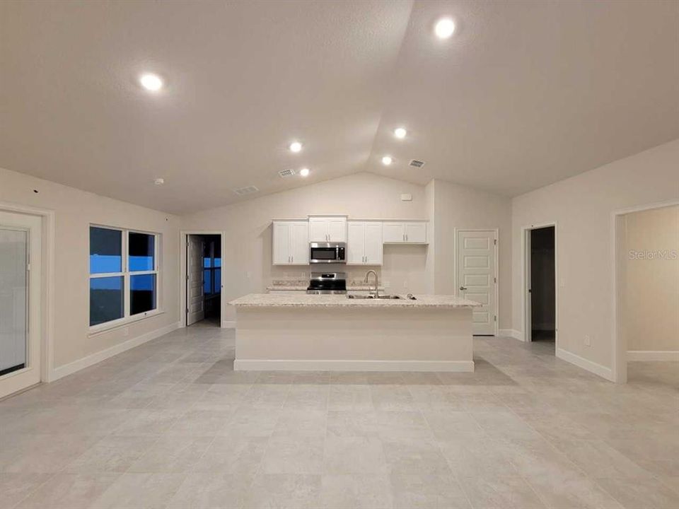 For Sale: $348,050 (4 beds, 3 baths, 2115 Square Feet)