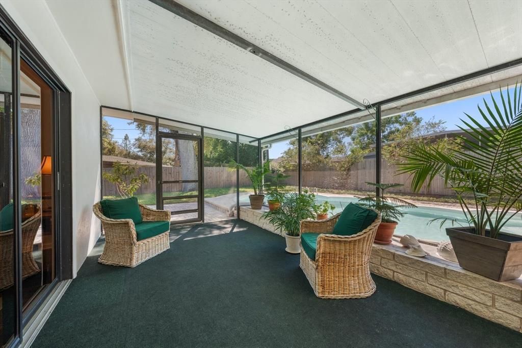 На продажу: $404,900 (3 спален, 2 ванн, 1642 Квадратных фут)