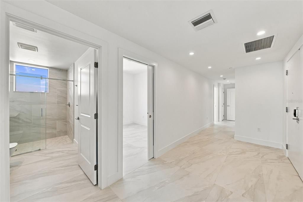 En Venta: $2,700,000 (4 camas, 4 baños, 2666 Pies cuadrados)
