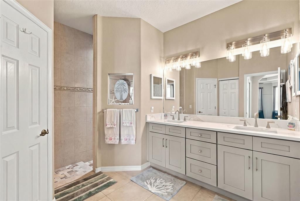 For Sale: $540,000 (3 beds, 2 baths, 1914 Square Feet)