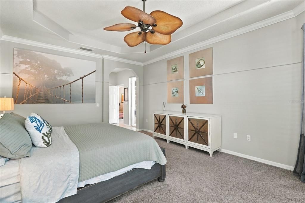 For Sale: $540,000 (3 beds, 2 baths, 1914 Square Feet)