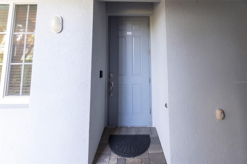 For Sale: $249,900 (2 beds, 2 baths, 1194 Square Feet)