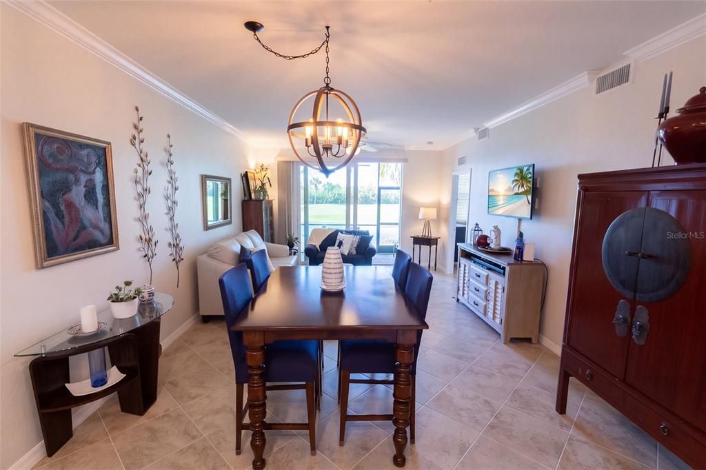 For Sale: $249,900 (2 beds, 2 baths, 1194 Square Feet)
