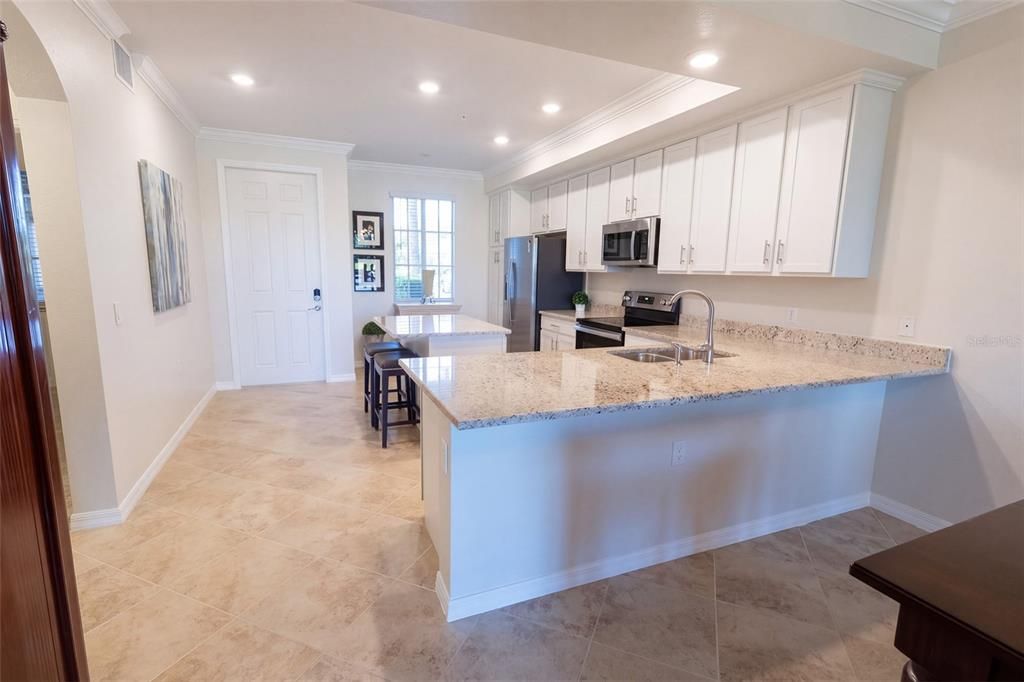 For Sale: $249,900 (2 beds, 2 baths, 1194 Square Feet)