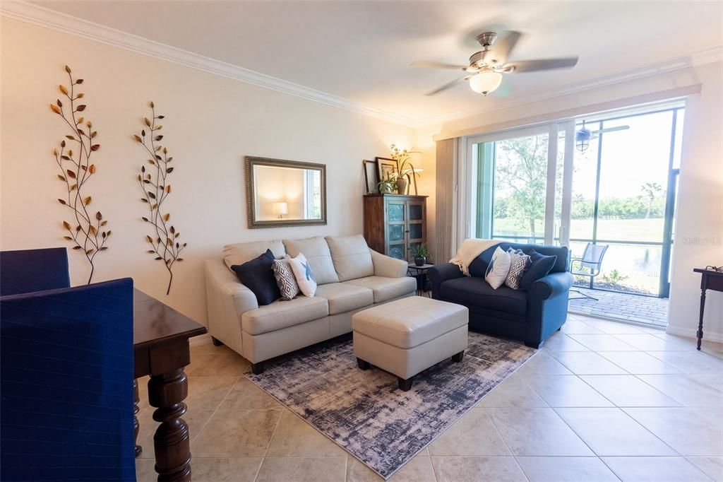 For Sale: $249,900 (2 beds, 2 baths, 1194 Square Feet)