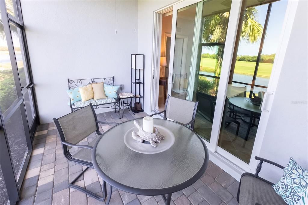For Sale: $249,900 (2 beds, 2 baths, 1194 Square Feet)
