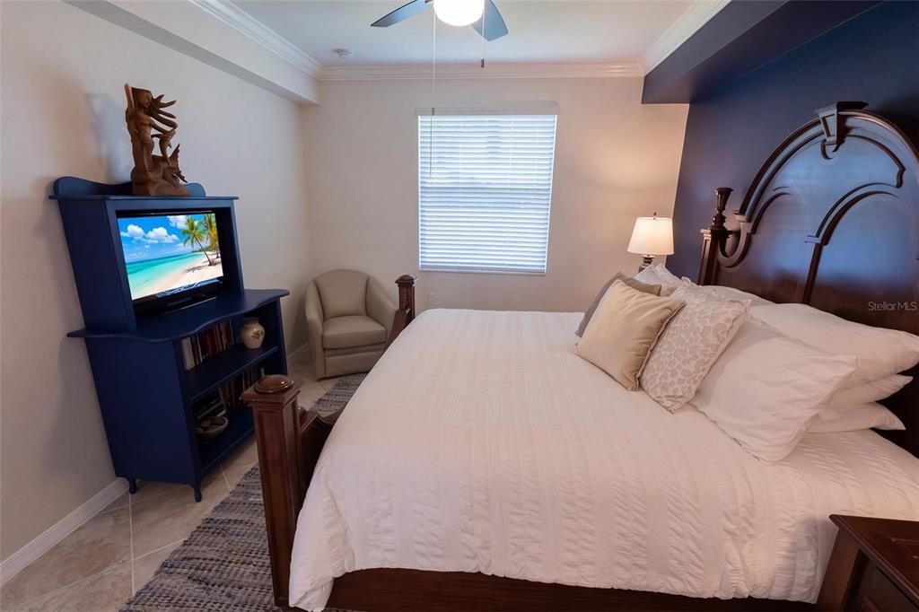 For Sale: $249,900 (2 beds, 2 baths, 1194 Square Feet)