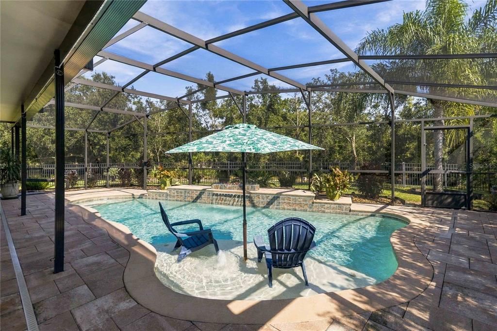 En Venta: $449,900 (4 camas, 2 baños, 1677 Pies cuadrados)