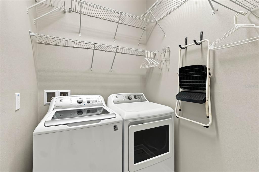 En Venta: $449,900 (4 camas, 2 baños, 1677 Pies cuadrados)