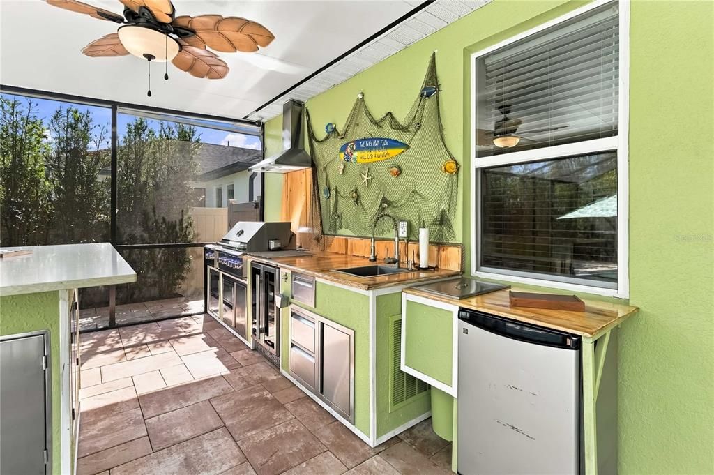 En Venta: $449,900 (4 camas, 2 baños, 1677 Pies cuadrados)