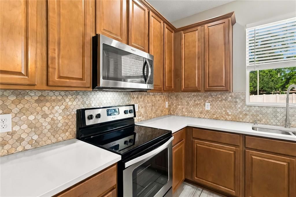 En Venta: $449,900 (4 camas, 2 baños, 1677 Pies cuadrados)