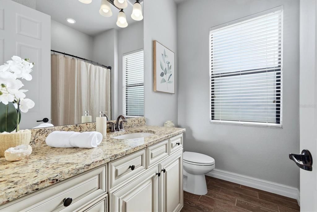 For Sale: $975,000 (4 beds, 3 baths, 2533 Square Feet)