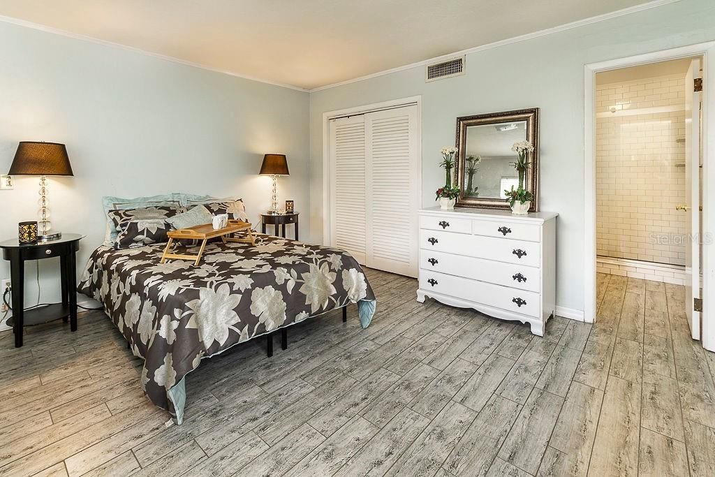 For Sale: $399,000 (4 beds, 3 baths, 2268 Square Feet)