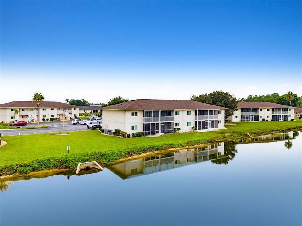 For Sale: $185,000 (2 beds, 2 baths, 871 Square Feet)