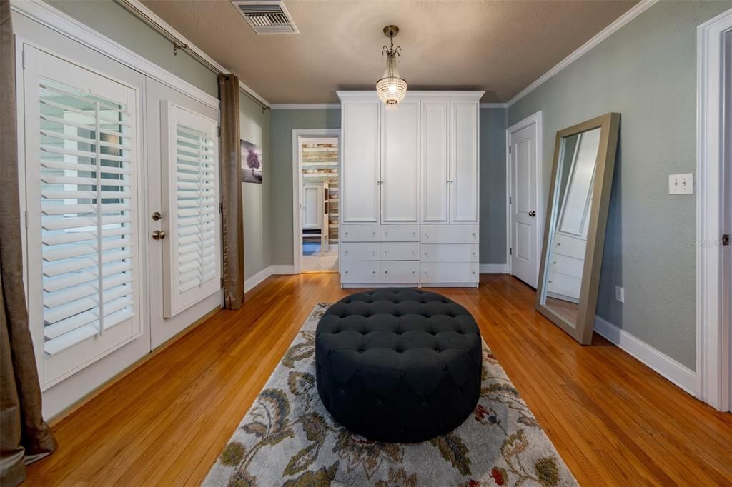 En Venta: $950,000 (2 camas, 2 baños, 1947 Pies cuadrados)