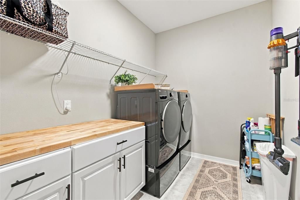 For Sale: $600,000 (5 beds, 3 baths, 3292 Square Feet)