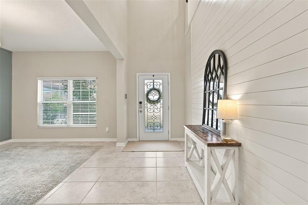 For Sale: $600,000 (5 beds, 3 baths, 3292 Square Feet)