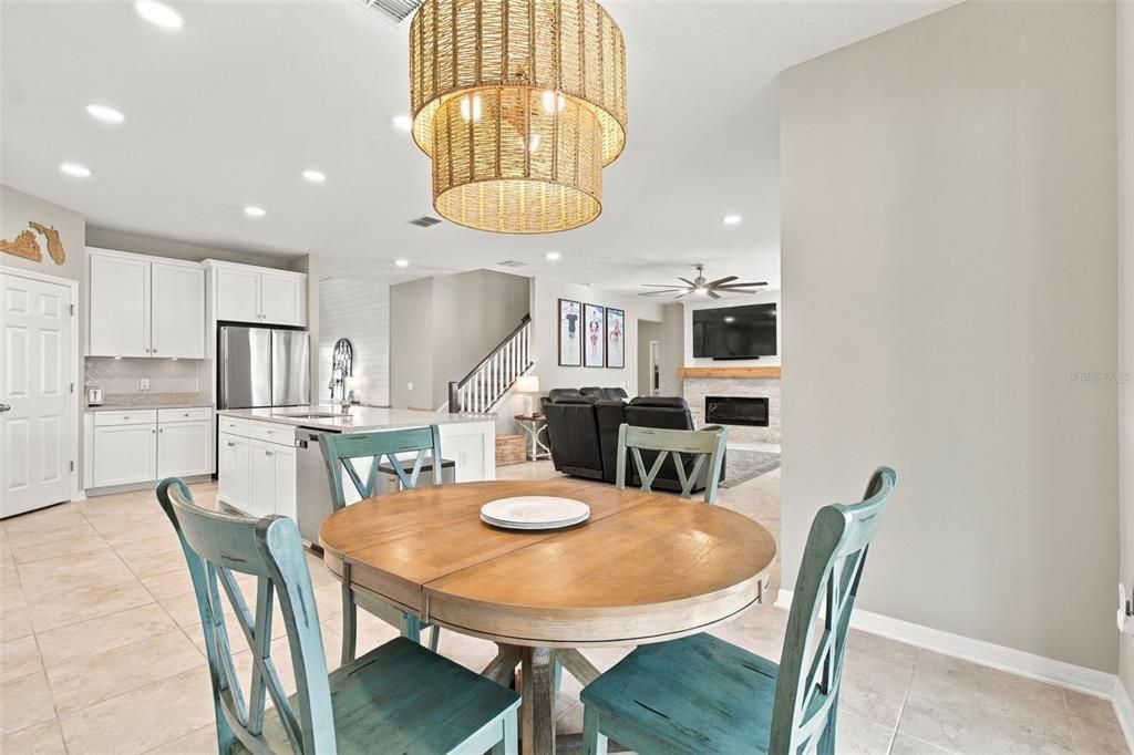 For Sale: $600,000 (5 beds, 3 baths, 3292 Square Feet)
