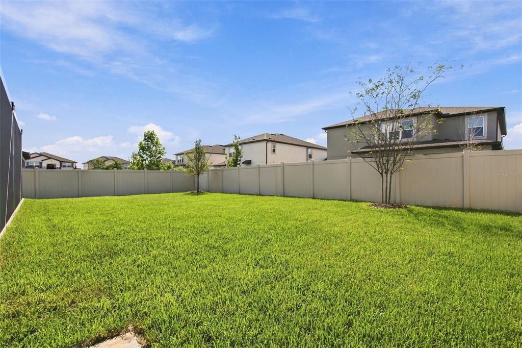 For Sale: $600,000 (5 beds, 3 baths, 3292 Square Feet)
