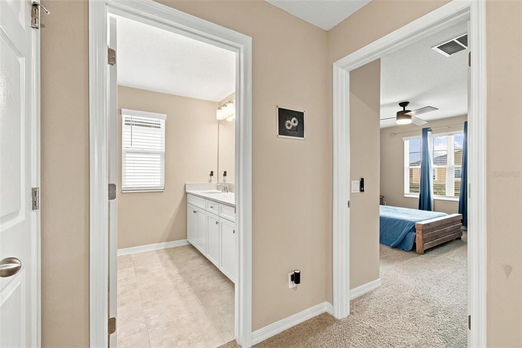 For Sale: $600,000 (5 beds, 3 baths, 3292 Square Feet)