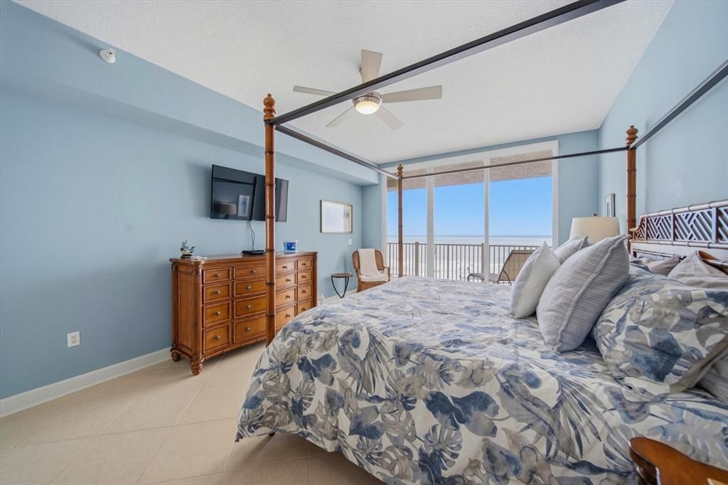 For Sale: $1,960,000 (3 beds, 3 baths, 2175 Square Feet)