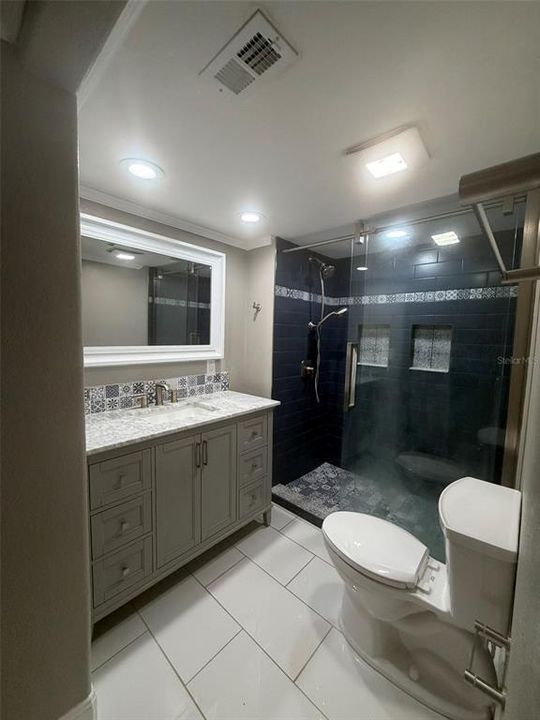 For Rent: $1,350 (1 beds, 1 baths, 650 Square Feet)