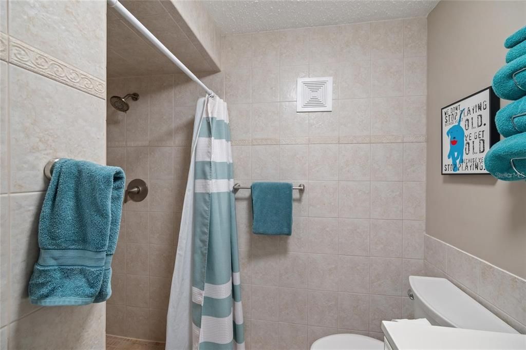 En Venta: $155,000 (2 camas, 2 baños, 984 Pies cuadrados)