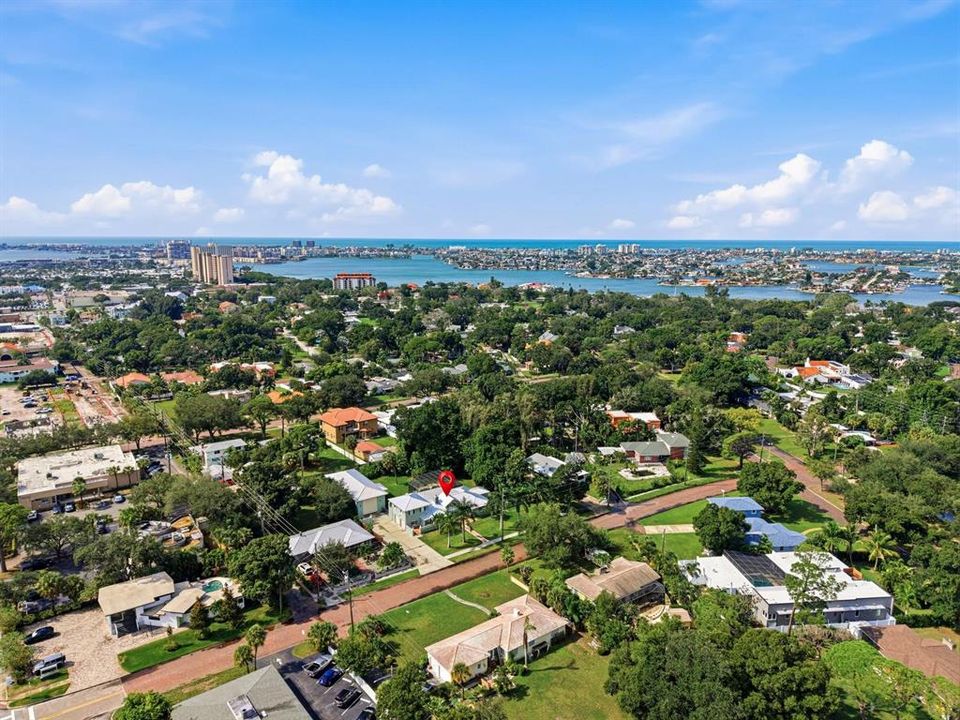На продажу: $1,325,000 (3 спален, 3 ванн, 2810 Квадратных фут)