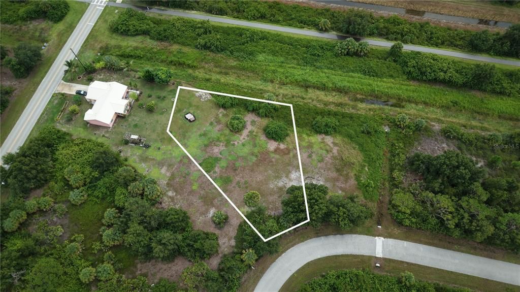 На продажу: $16,500 (0.48 acres)
