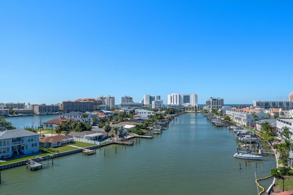 For Sale: $1,950,000 (4 beds, 4 baths, 3642 Square Feet)