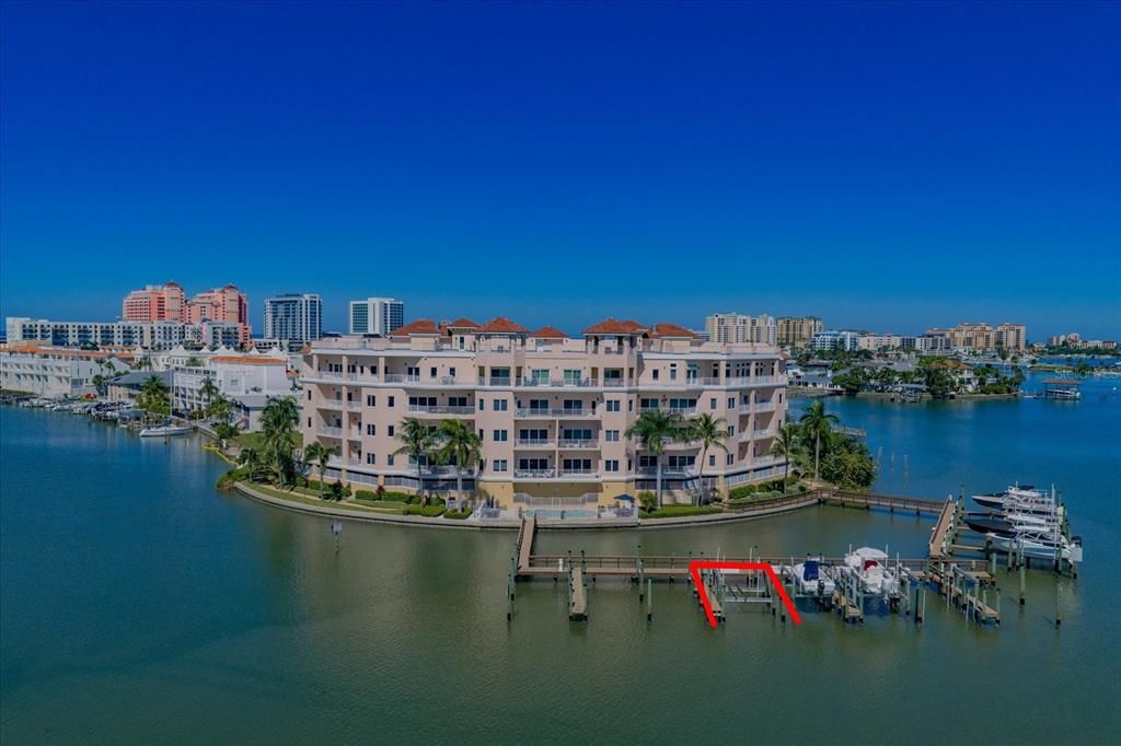 For Sale: $1,950,000 (4 beds, 4 baths, 3642 Square Feet)