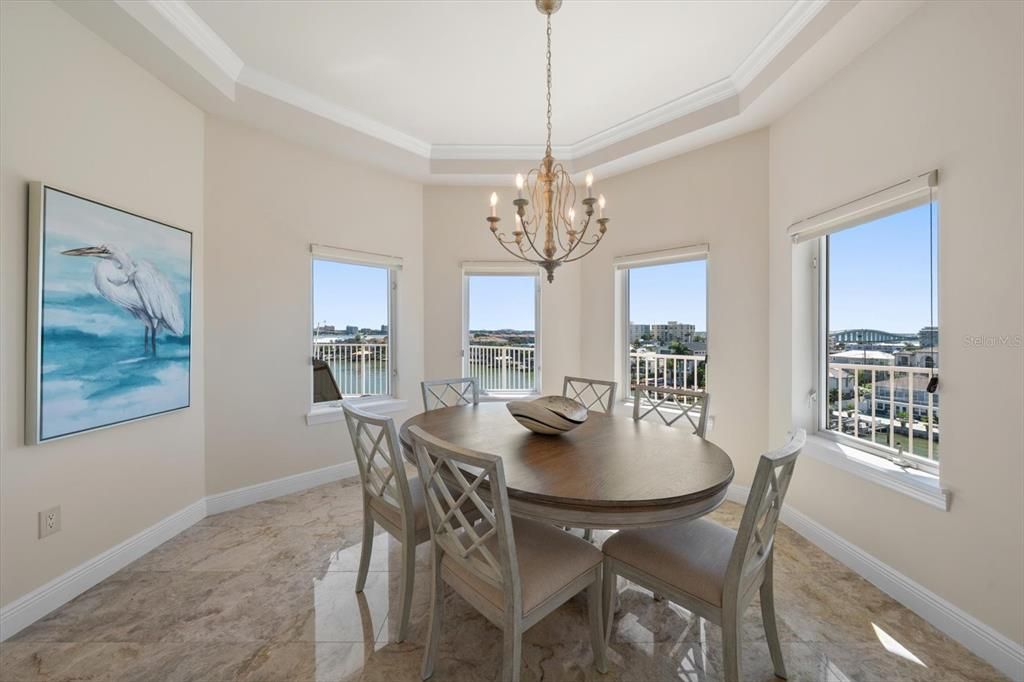 For Sale: $1,950,000 (4 beds, 4 baths, 3642 Square Feet)