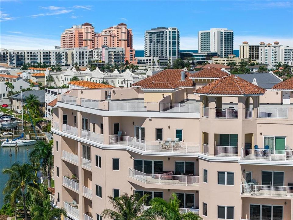 For Sale: $1,950,000 (4 beds, 4 baths, 3642 Square Feet)