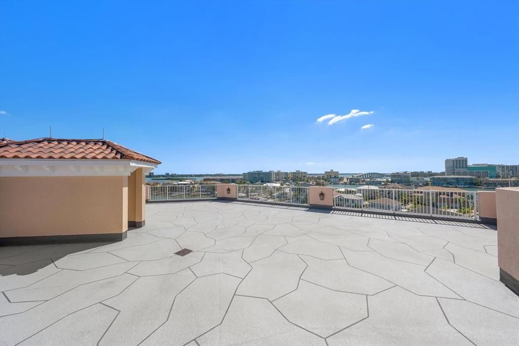 For Sale: $1,950,000 (4 beds, 4 baths, 3642 Square Feet)