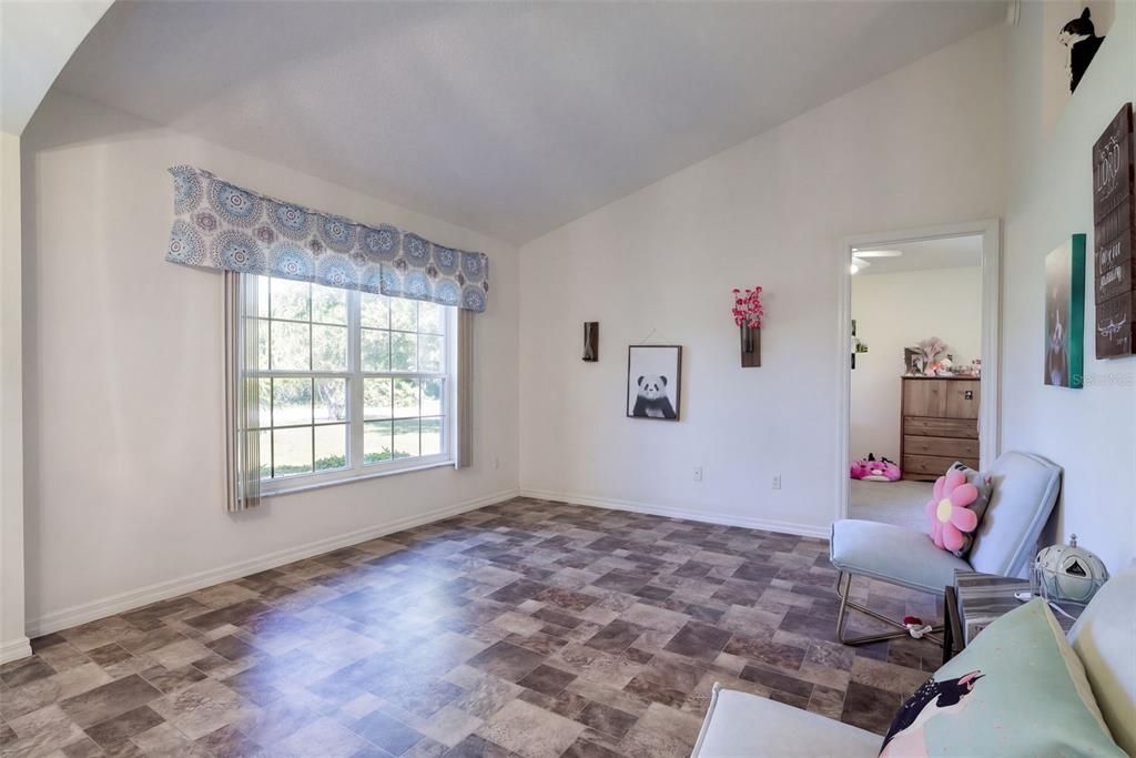 En Venta: $310,000 (3 camas, 2 baños, 1430 Pies cuadrados)