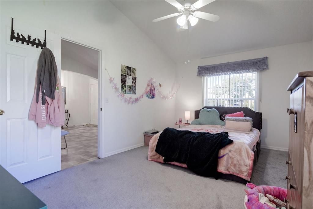 En Venta: $310,000 (3 camas, 2 baños, 1430 Pies cuadrados)