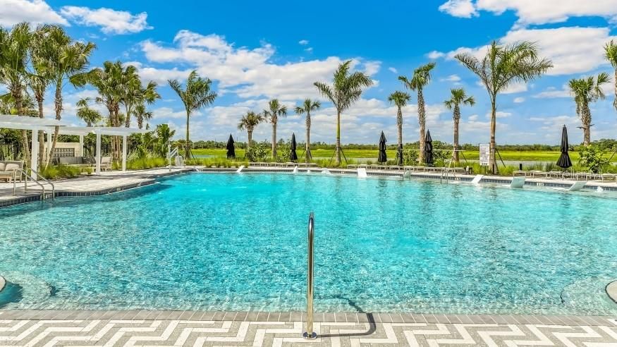 На продажу: $343,975 (4 спален, 2 ванн, 1828 Квадратных фут)