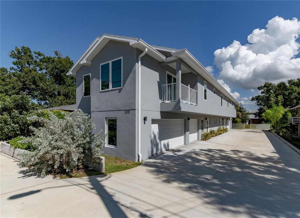For Rent: $2,995 (4 beds, 3 baths, 1758 Square Feet)