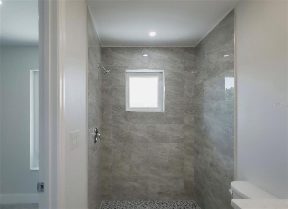 For Rent: $2,995 (4 beds, 3 baths, 1758 Square Feet)