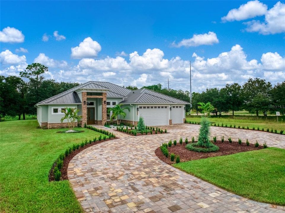 For Sale: $649,900 (4 beds, 3 baths, 2826 Square Feet)